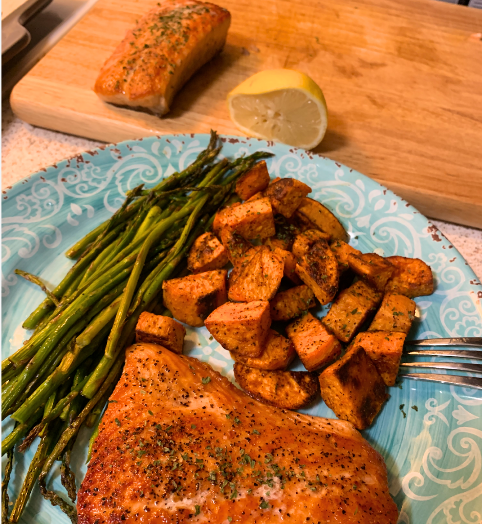 Healthy Salmon Meal with Asparagus and Sweet Potatoes 