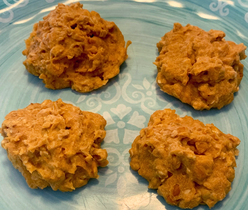 pumpkin-peanut-butter-dog-treats